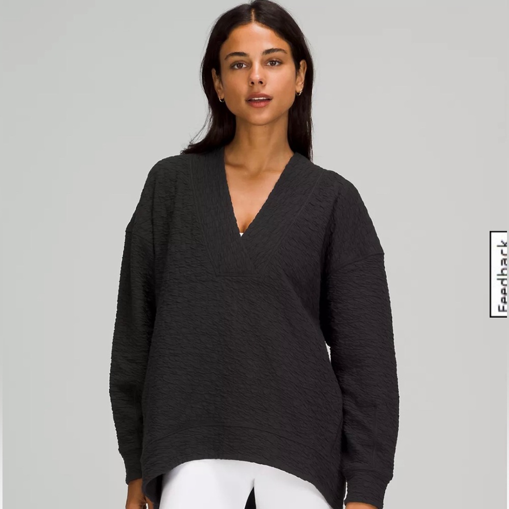 Lululemon oversized textured black v neck